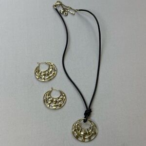 Fossil Gold Tone Woven Pendant Necklace Earring Set